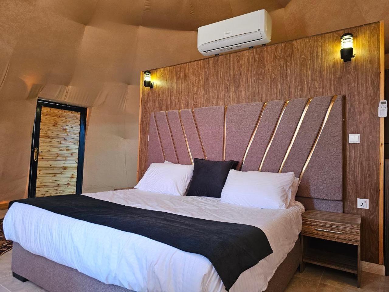 Wadi Rum Oscar Camp Zewnętrze zdjęcie